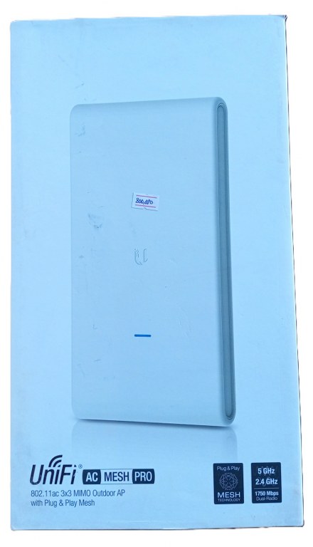 Ubiquiti UniFi AC Mesh Pro Wifi Access Point up to 1.3GbPs , Over 250 Connected Clients,Over 180meters Coverage ( New)